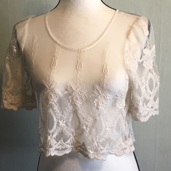 Tea n Cup Tops - Tea&Cup Small Creme lace crop top